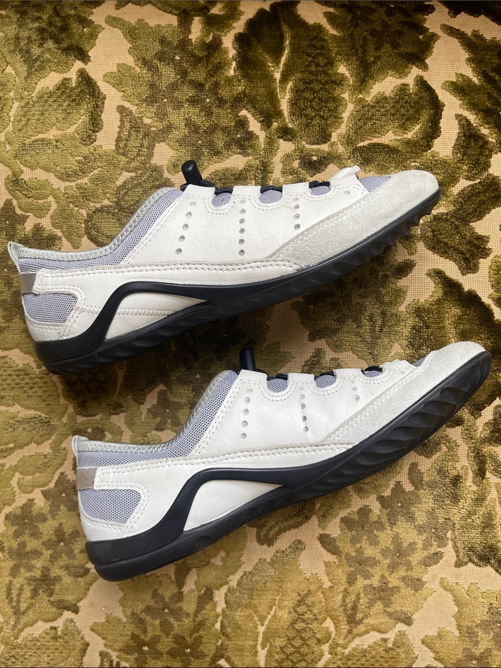 ECCO Toggle Lace Up Sneakers - Picture 4 of 12